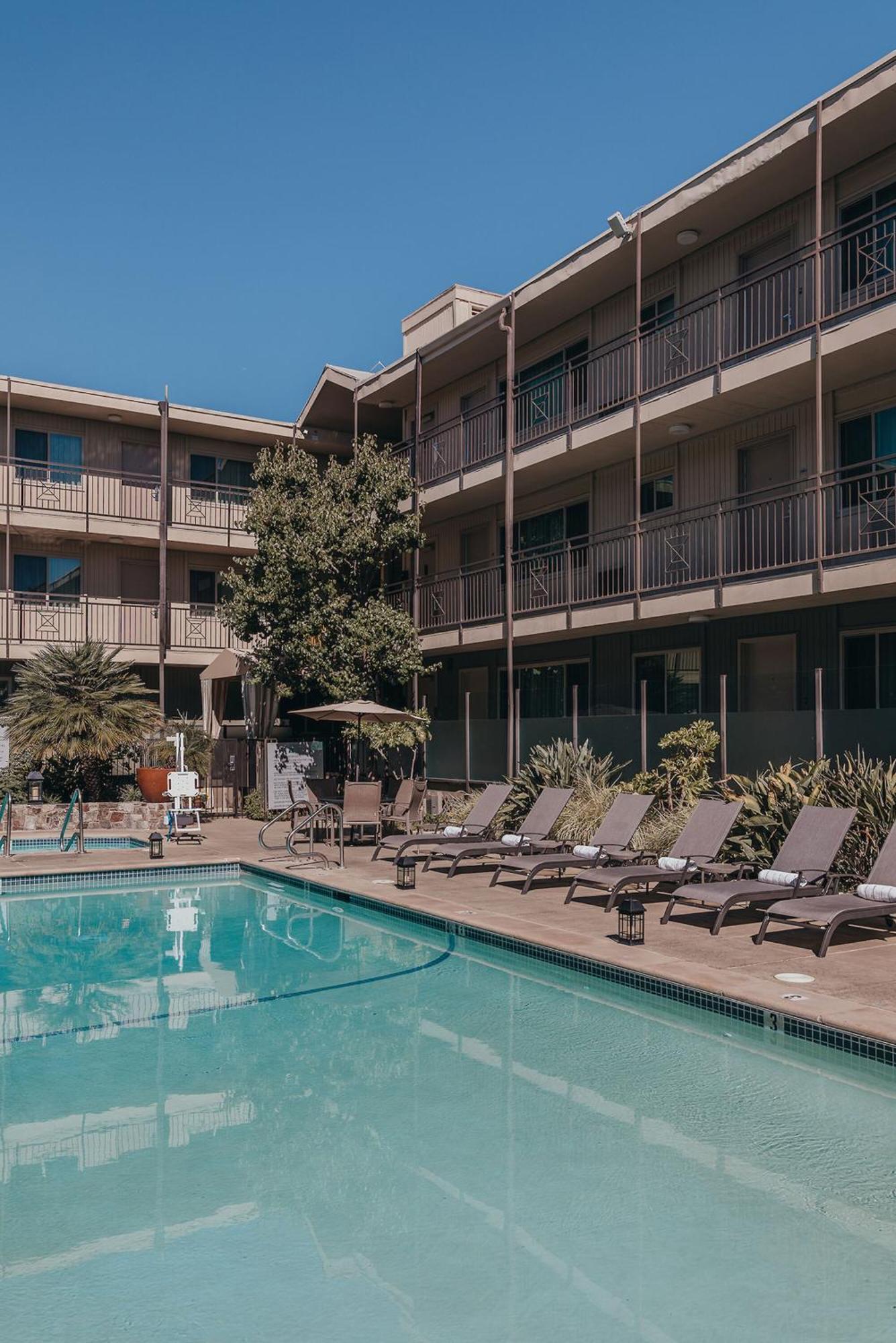 Marin Suites Hotel Corte Madera Exterior photo