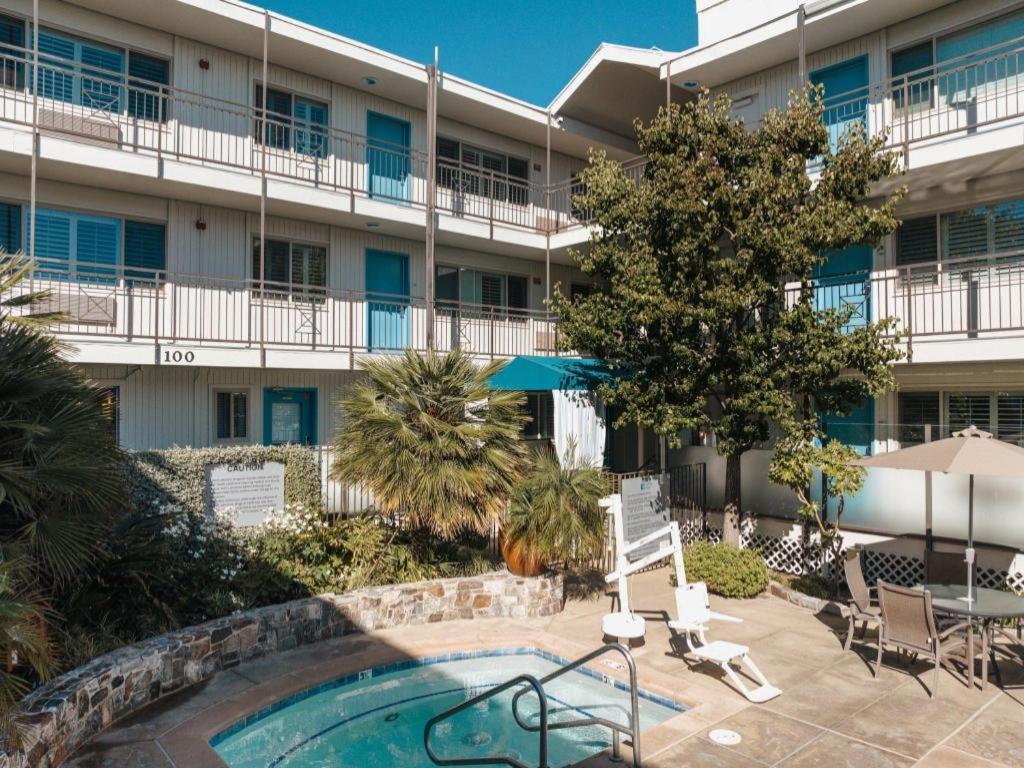 Marin Suites Hotel Corte Madera Exterior photo